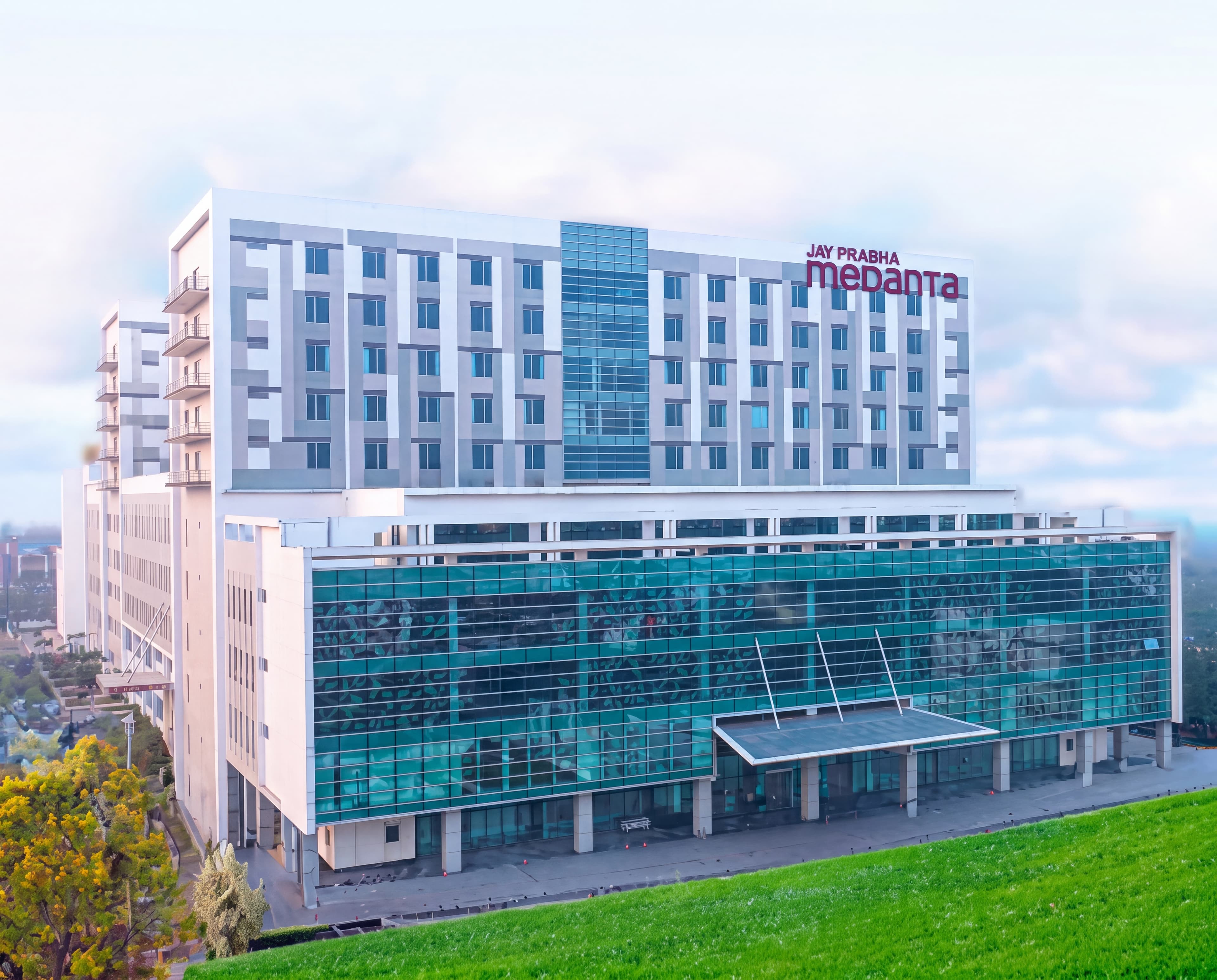Medanta - The Medicity building